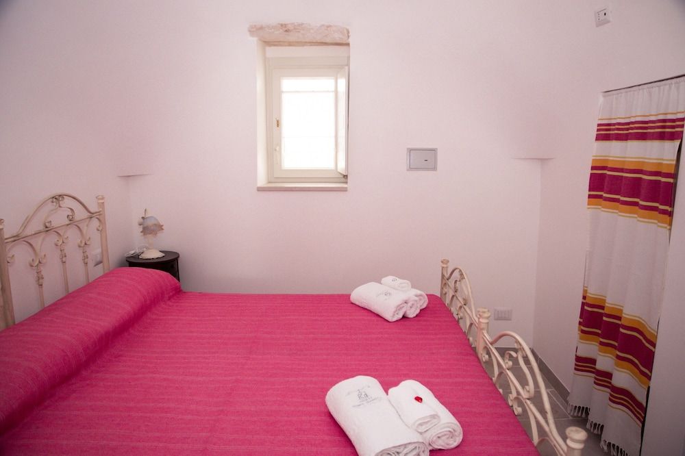 Classic Apartment, King and Sofa Bed, Courtyard View, Patio
