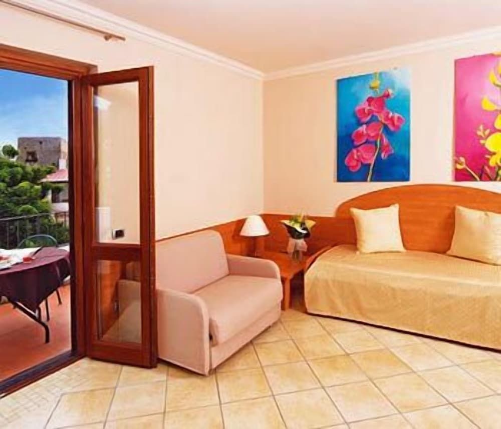 Residence La Giara Apartment for 4 people