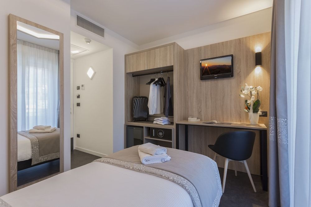 Double Room Single Use
