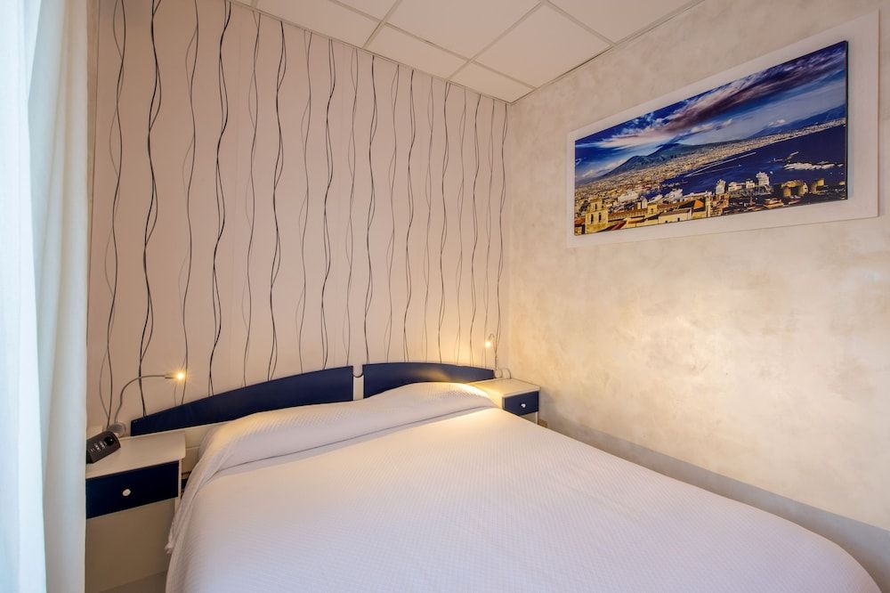 Room, Multiple Beds