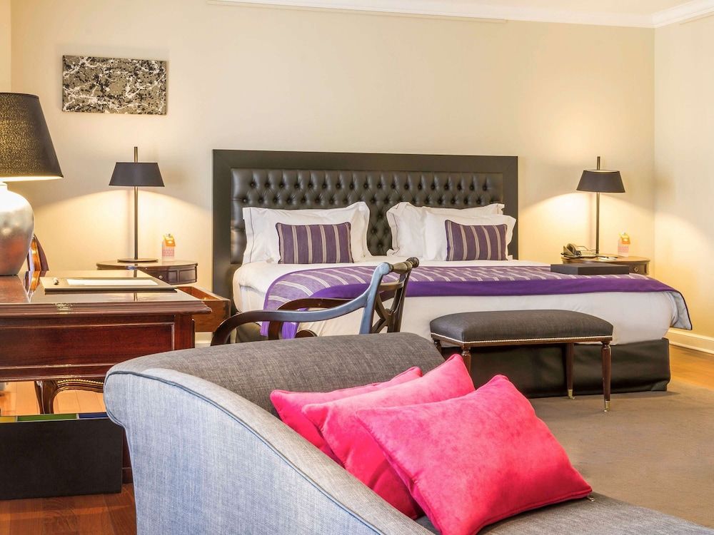 Suite, 1 King Bed (Imperial)