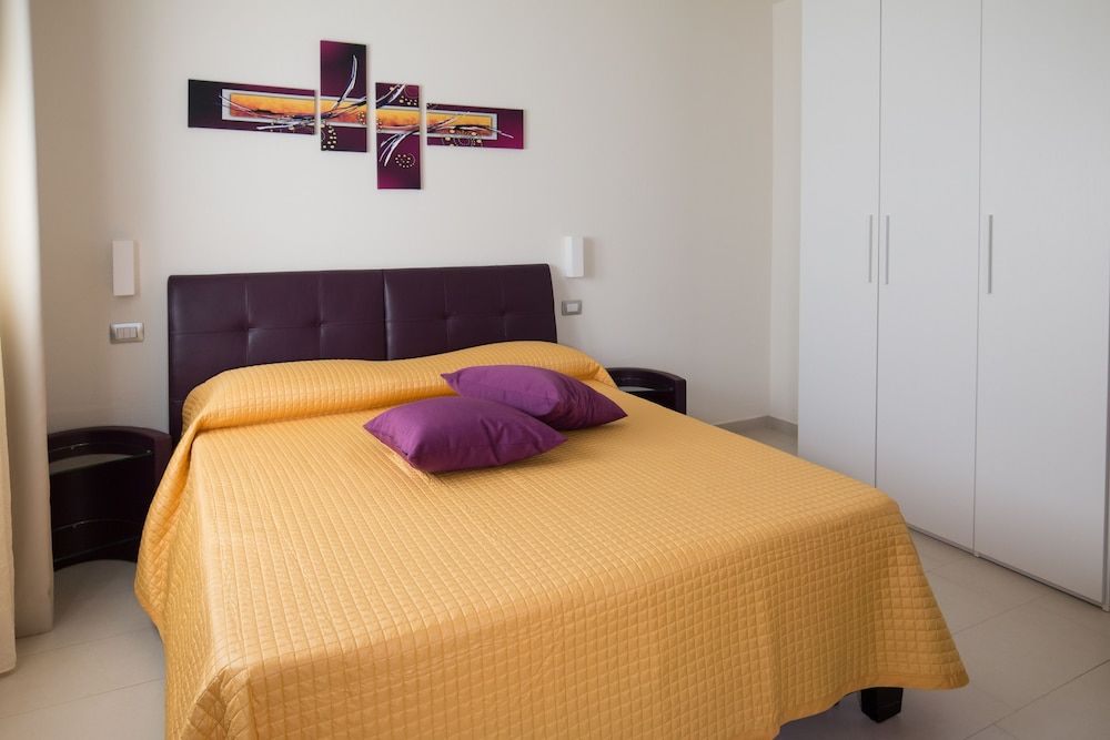 Xenia Hotel Classic Double Room 2