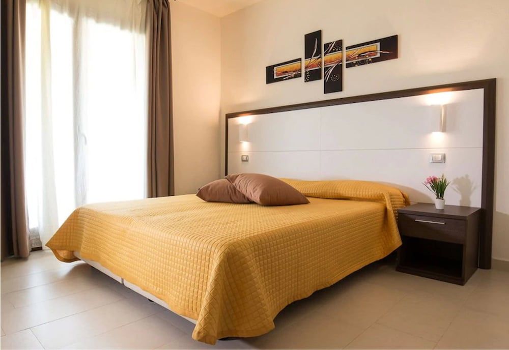 Xenia Hotel Superior Double or Twin Room 8