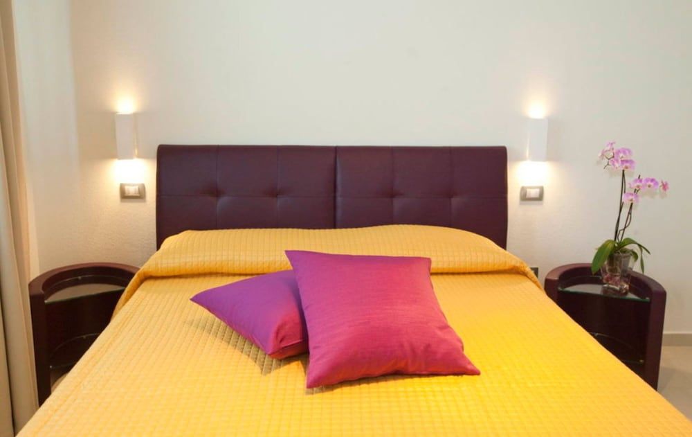 Xenia Hotel Superior Double or Twin Room, Patio 3