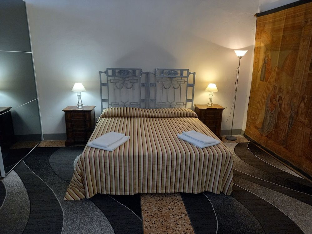 Superior Apartment, 2 Bedrooms, Valley View