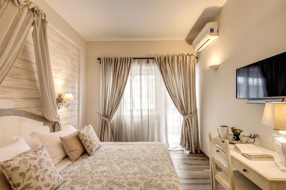 undefined Casa Mia Vaticano Guest House 10