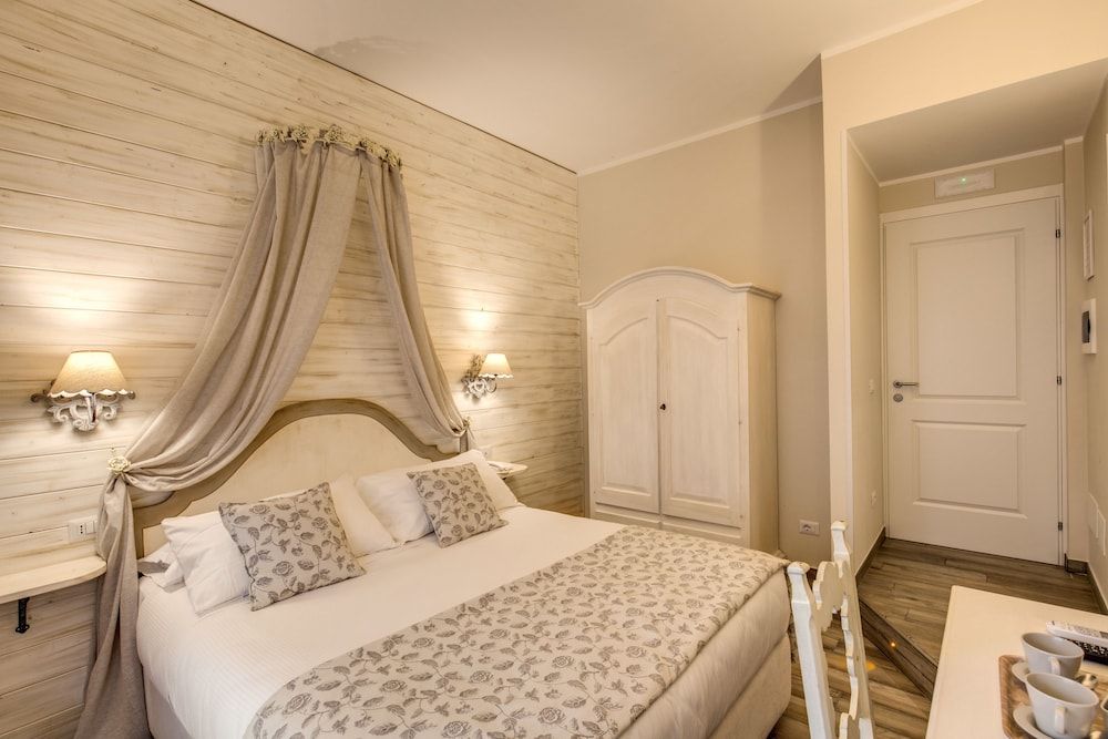 Casa Mia Vaticano Guest House Double or Twin Room 8