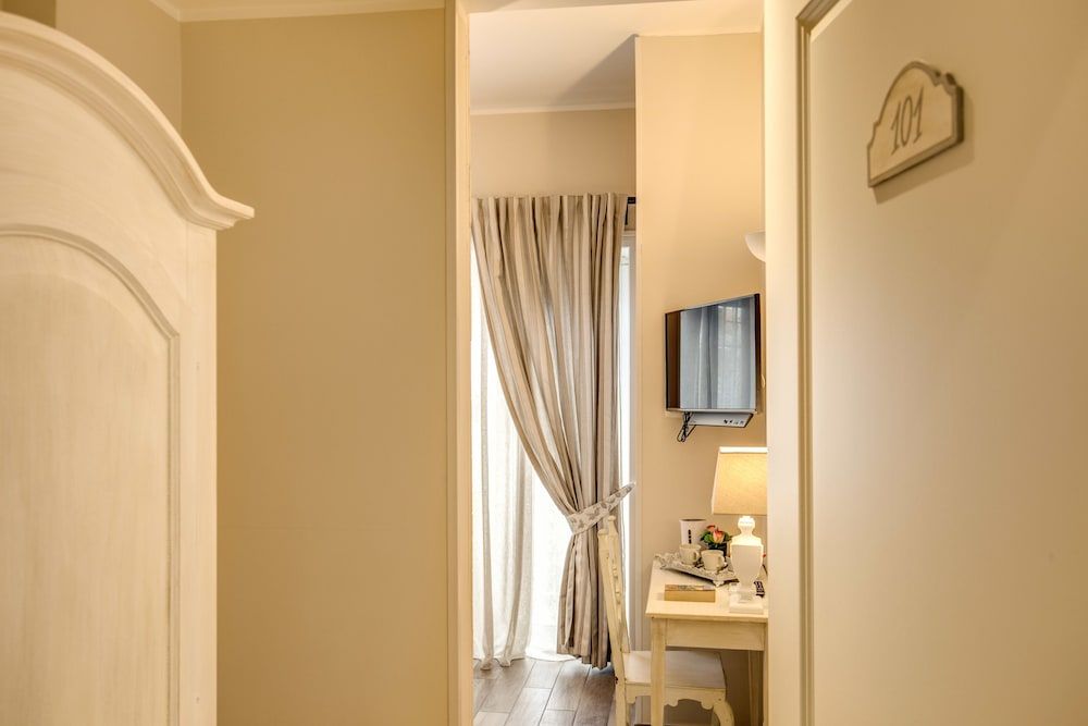 Casa Mia Vaticano Guest House Double or Twin Room 21