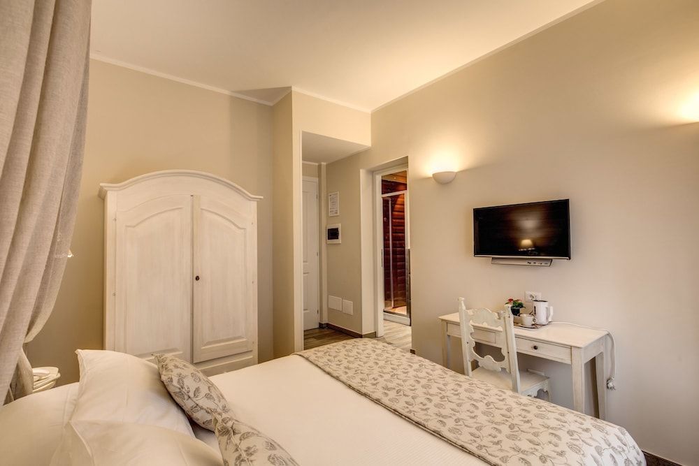 undefined Casa Mia Vaticano Guest House 9