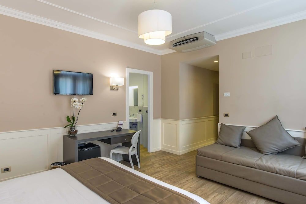 Hotel Museum Deluxe Room 6