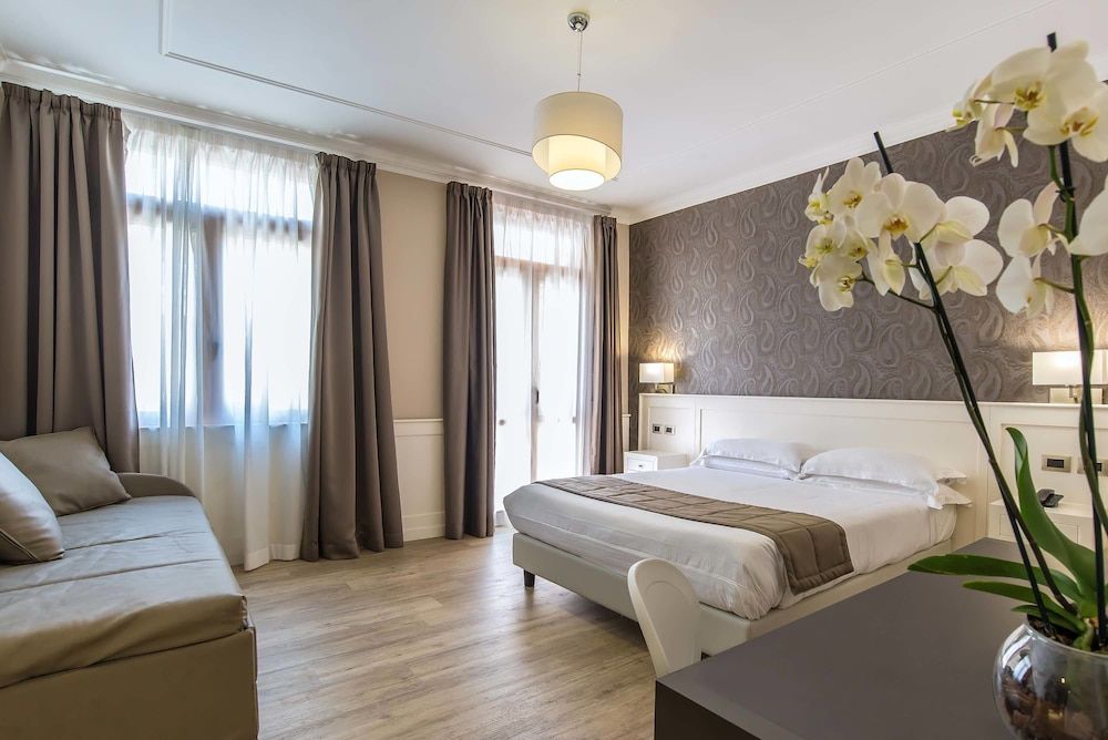 Hotel Museum Deluxe Room 7