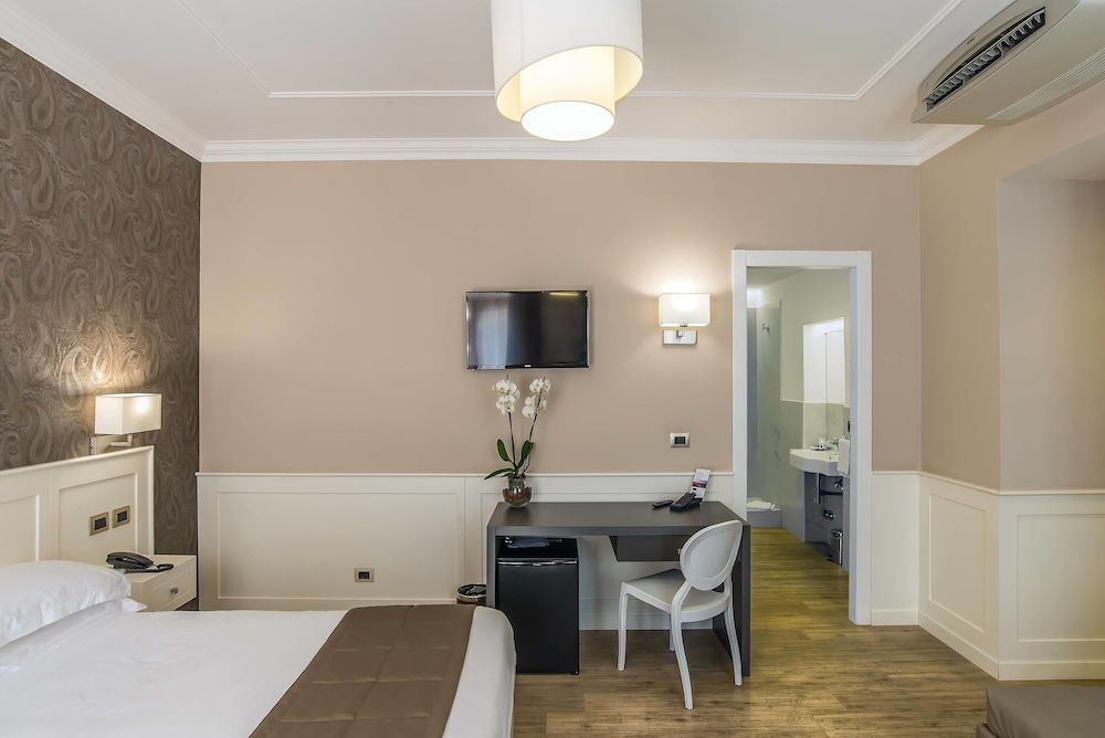 Hotel Museum Deluxe Room 13