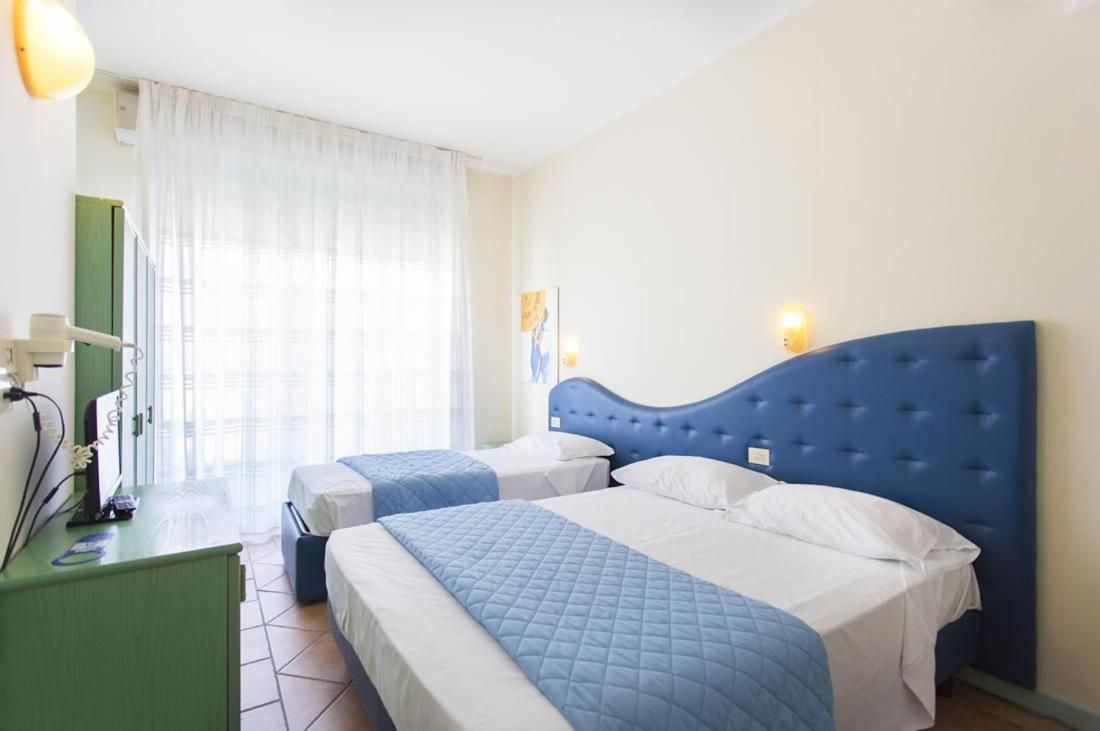 Comfort Triple Room with Balcony