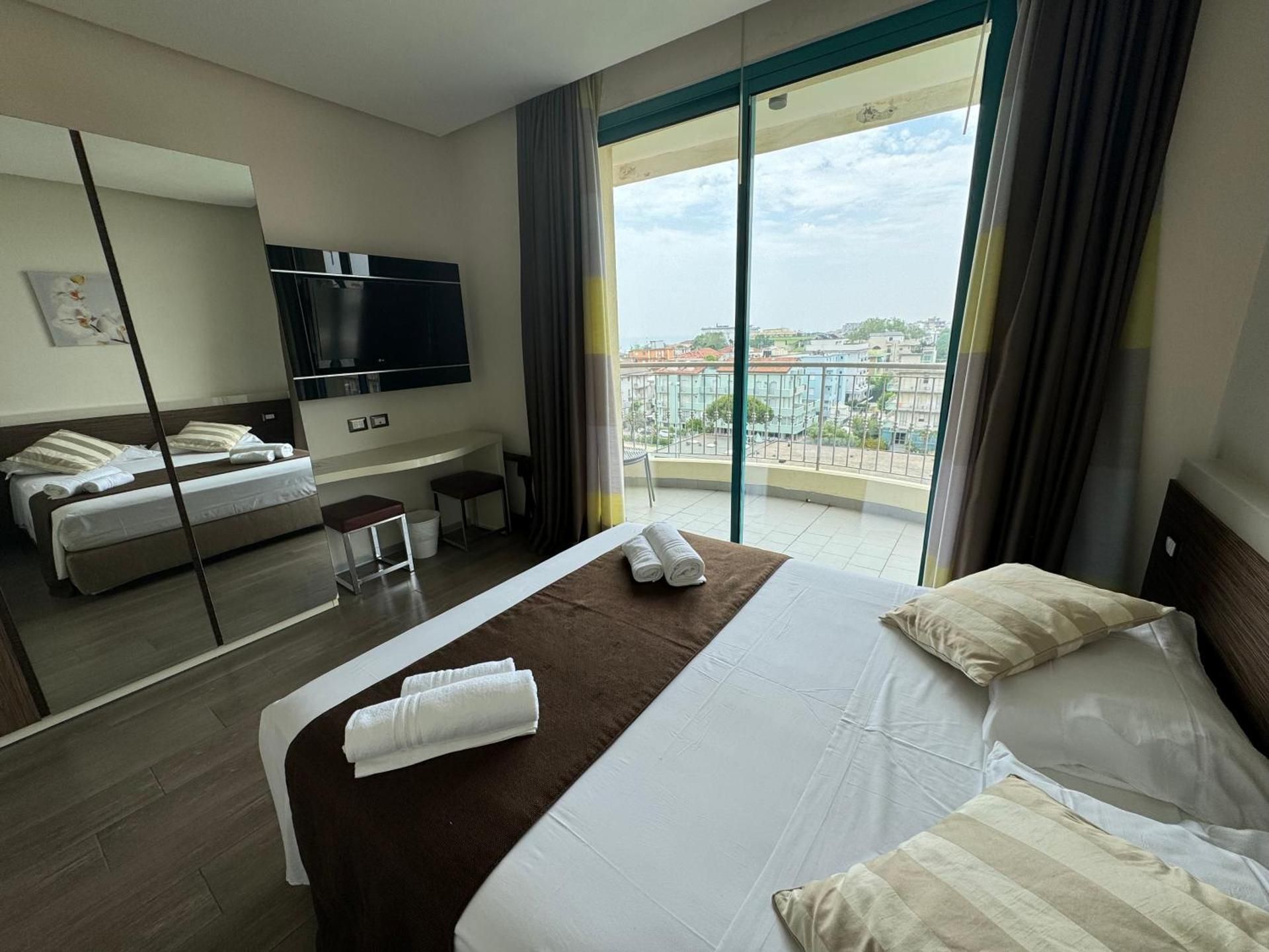 Superior Double Room with Balcony