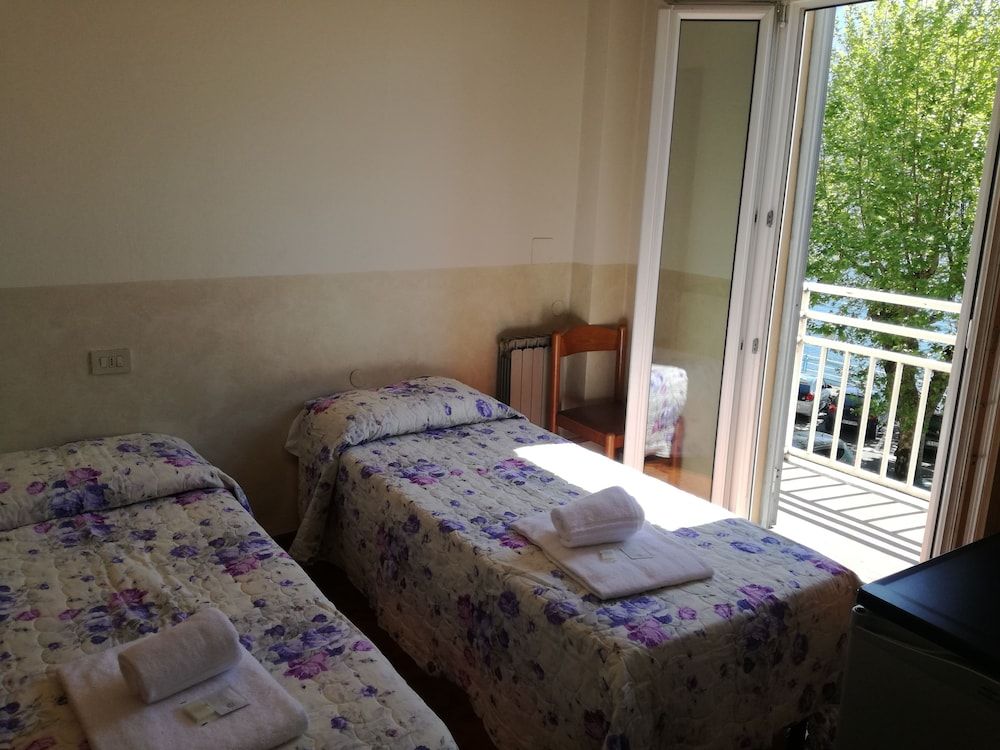 Hotel Belvedere Standard Triple Room 2