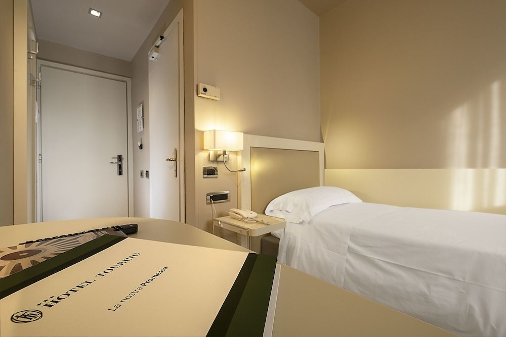 Hotel Touring Single Room 4