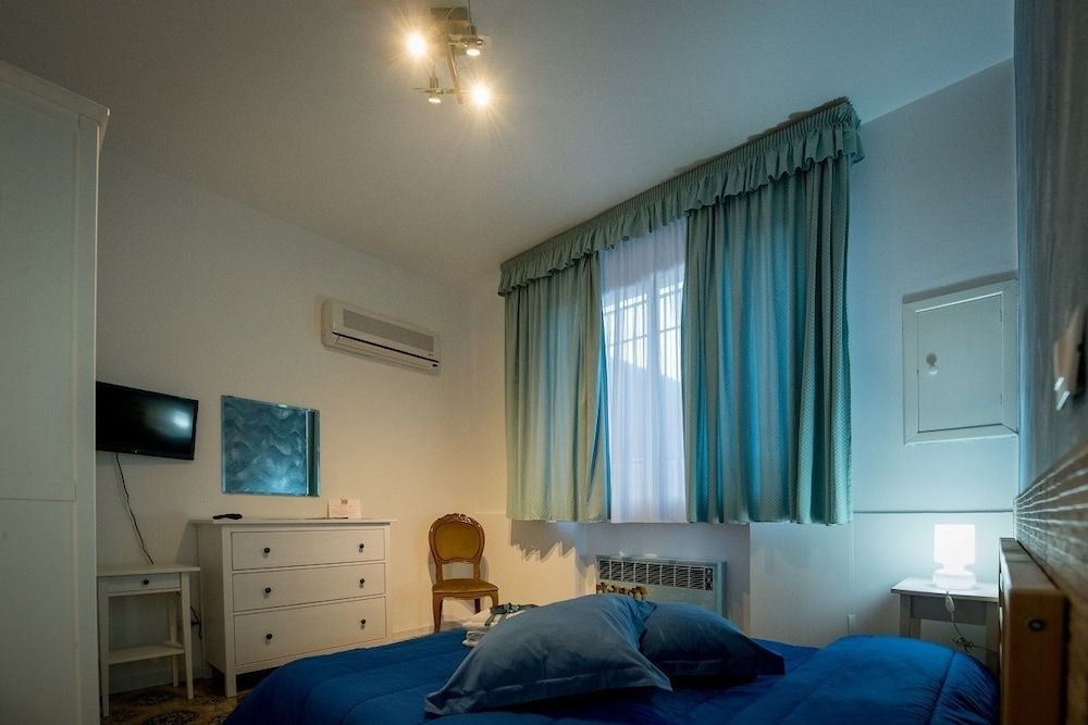 Camagna Country House Double Room 4
