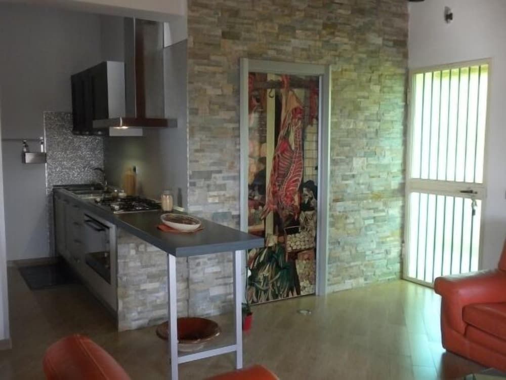 Camagna Country House Suite, Jetted Tub 6