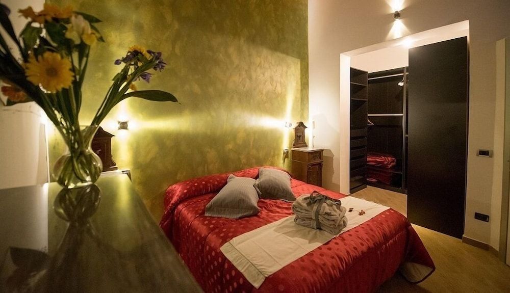 Camagna Country House Suite, Jetted Tub 2