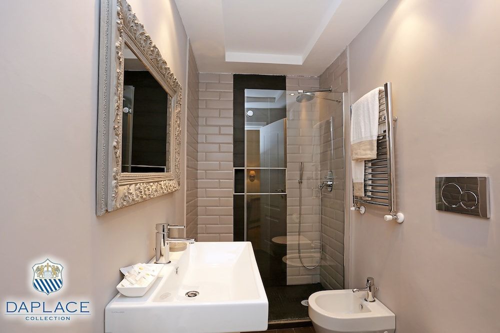 Madonna de’ Monti Suites Junior Suite 2