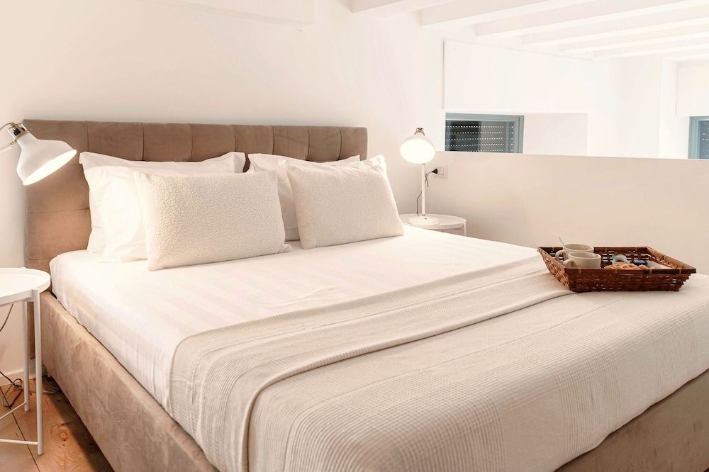 Porta Torre Lofts Courtyard Loft 7