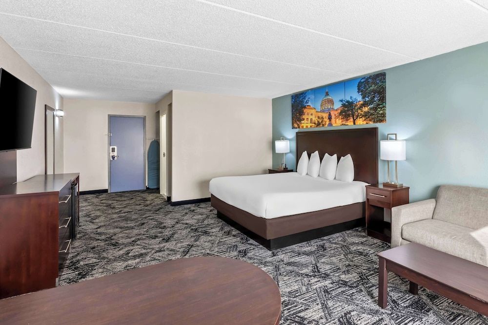 Standard Room, 1 King Bed, Non Smoking