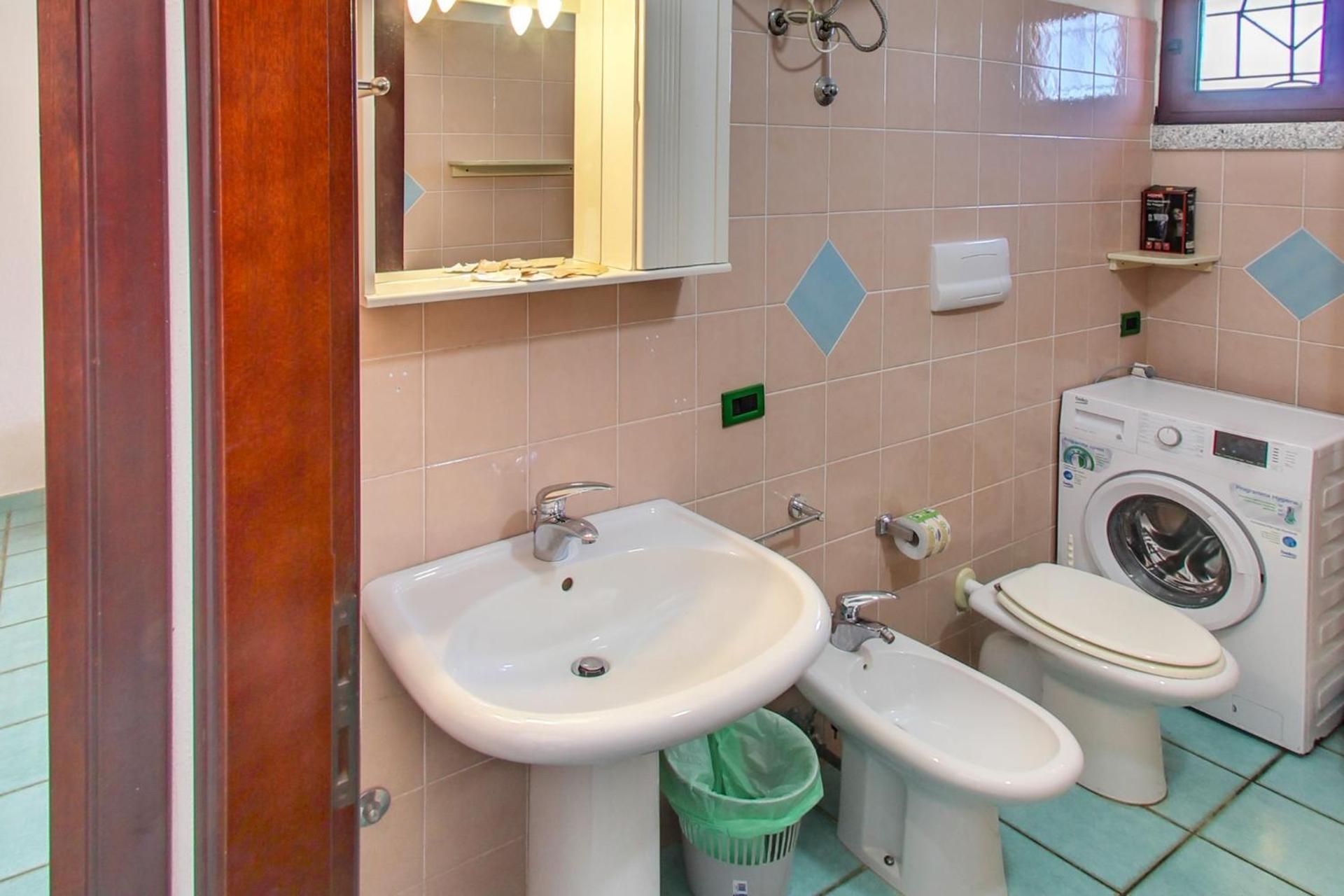 One-Bedroom Apartment (4 Adults)