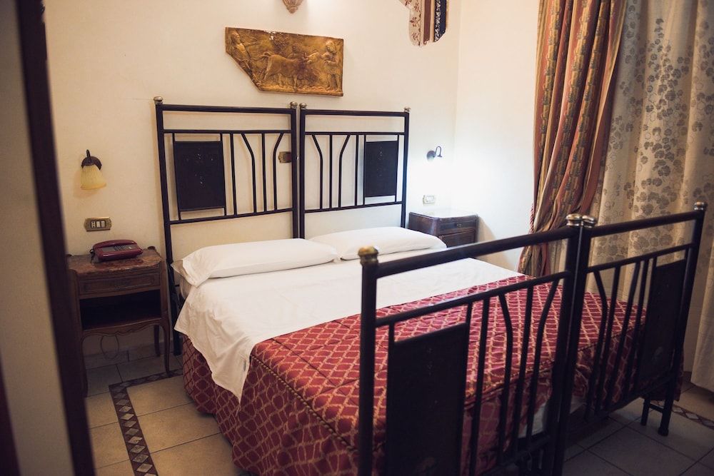 undefined Hotel Robinson 8