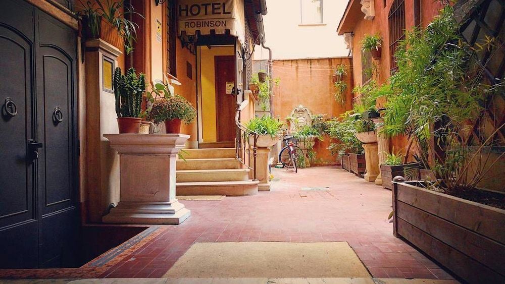 undefined Hotel Robinson 5