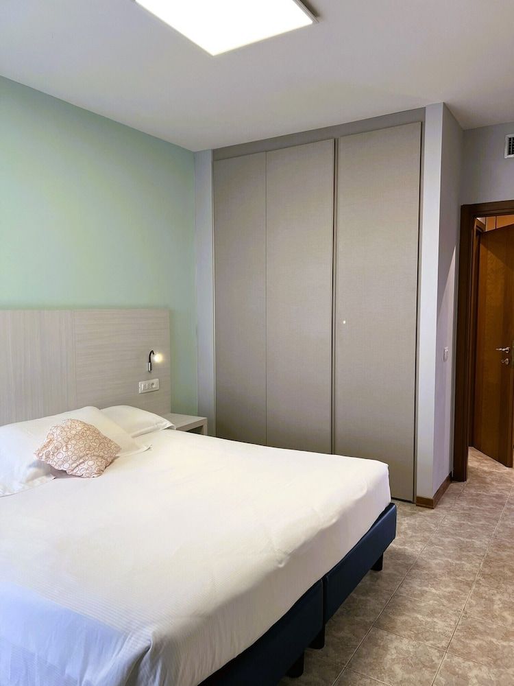 Suites Marilia Apartments Panoramic Apartment, 1 Bedroom, Sea View, Sea Facing 2