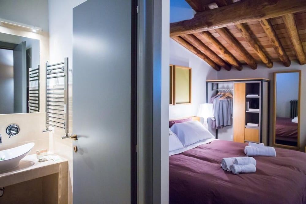 Grand Master Suites Double Room 9