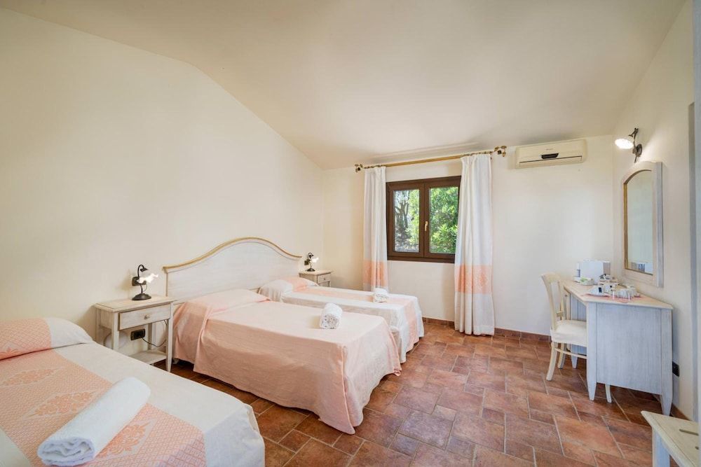 Triple Room, Patio, Garden View
