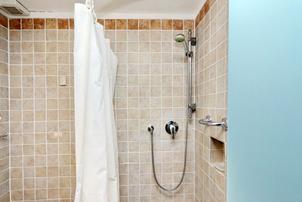 Scipioni Suites Triple Room 10