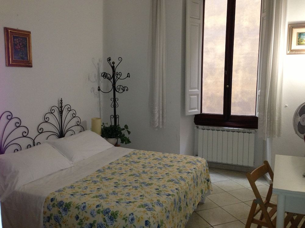 undefined Hostel Veronique 2