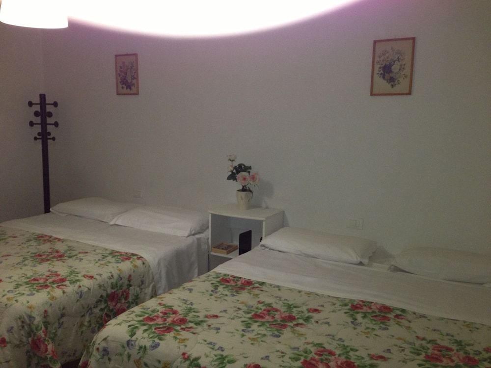 Hostel Veronique Room, Shared Bathroom (Family) 11