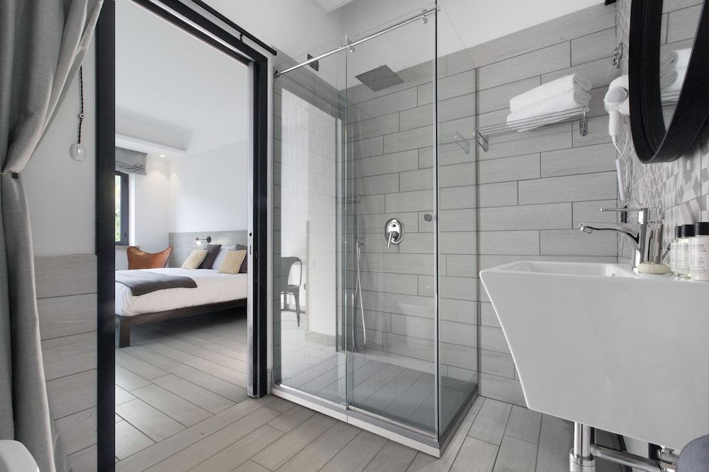 La Ferrovia Guest House Superior Double Room 8