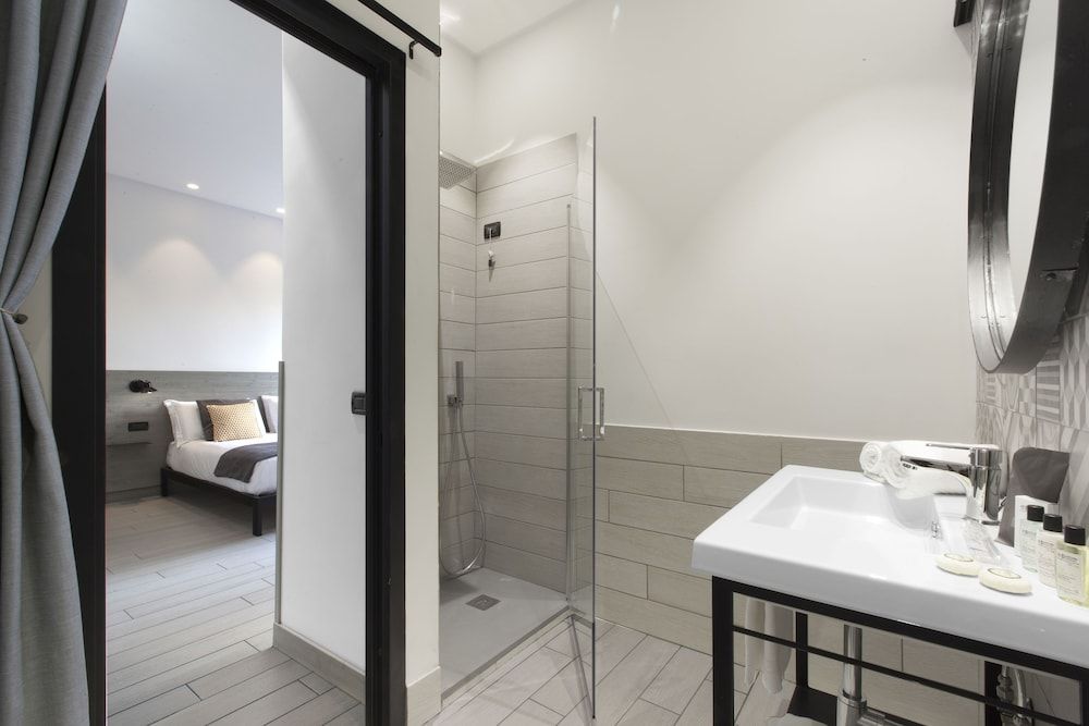 La Ferrovia Guest House Superior Double Room 7