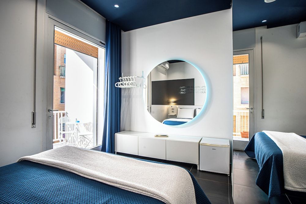 Skyhouse Beverello Standard Double Room, 1 Bedroom, Balcony 6