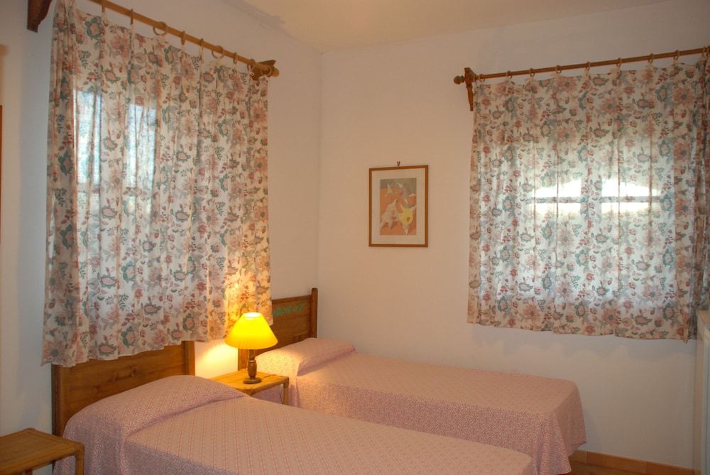 Standard Apartment, 2 Bedrooms, Fireplace, Garden Area