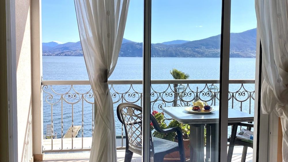 Residence Casa e Vela Deluxe Double Room, 1 Double Bed, Kitchenette, Lake View 4