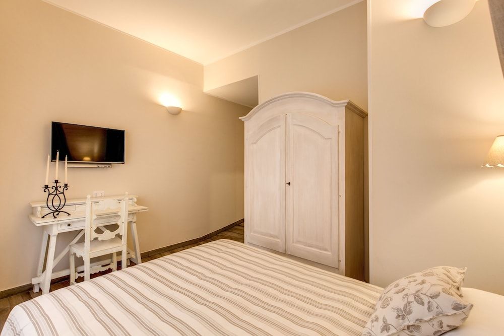 Casa Tua Vaticano Guest House Economy Double Room 3