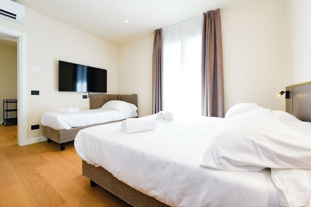 Standard Apartment, Multiple Beds, Kitchenette, Annex Building (Converts to 2 Twin Beds)