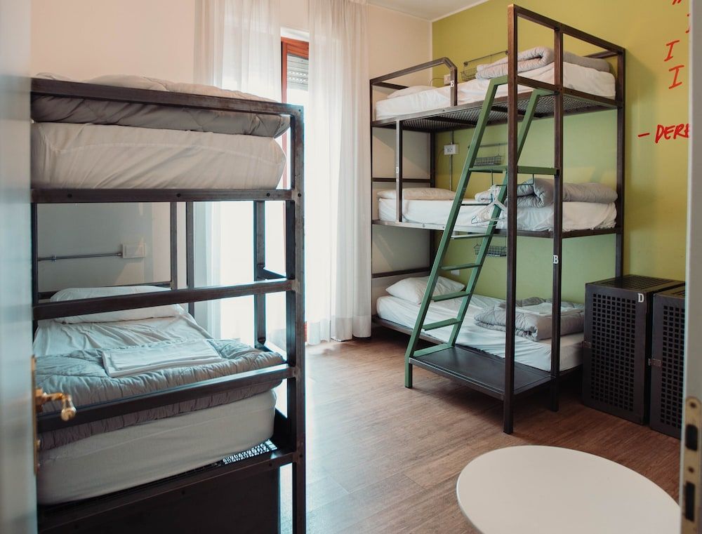 Shared Dormitory, Women only (5 people)