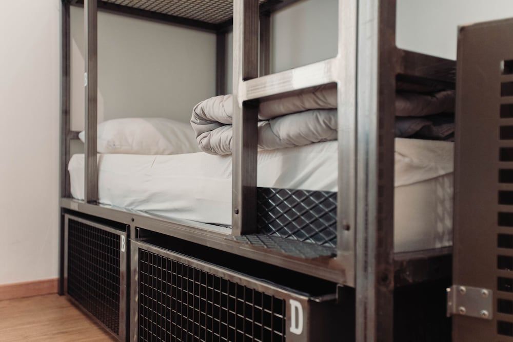 Shared Dormitory, Mixed Dorm (5 people)