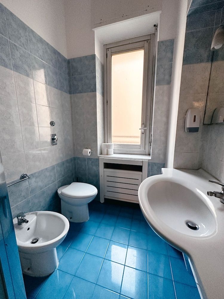 Triple Room (private)
