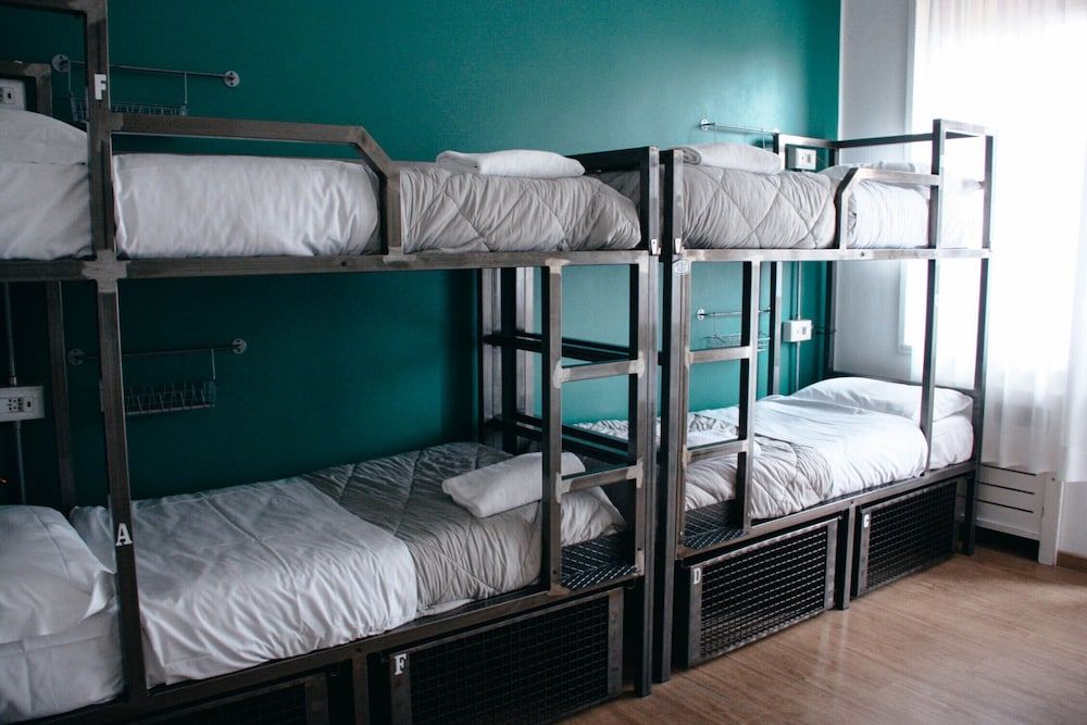Shared Dormitory, Women only (4 people)