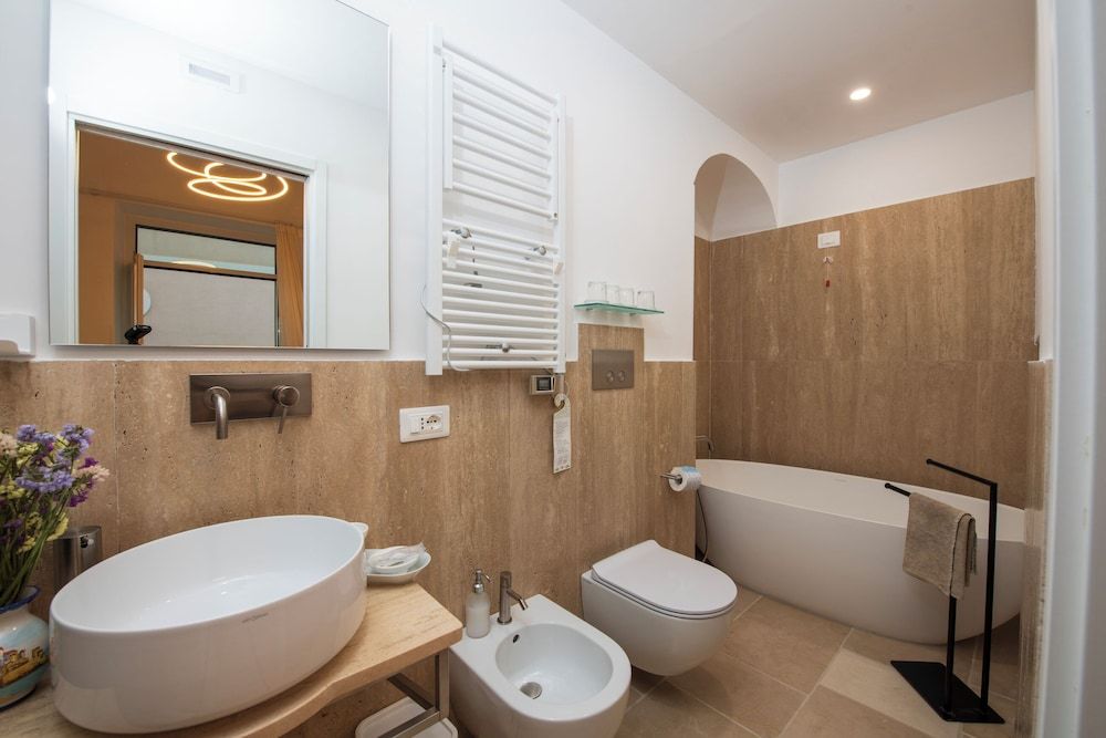 Hotel Antica Repubblica Junior Studio Suite, 1 Bedroom, Balcony, City View 12