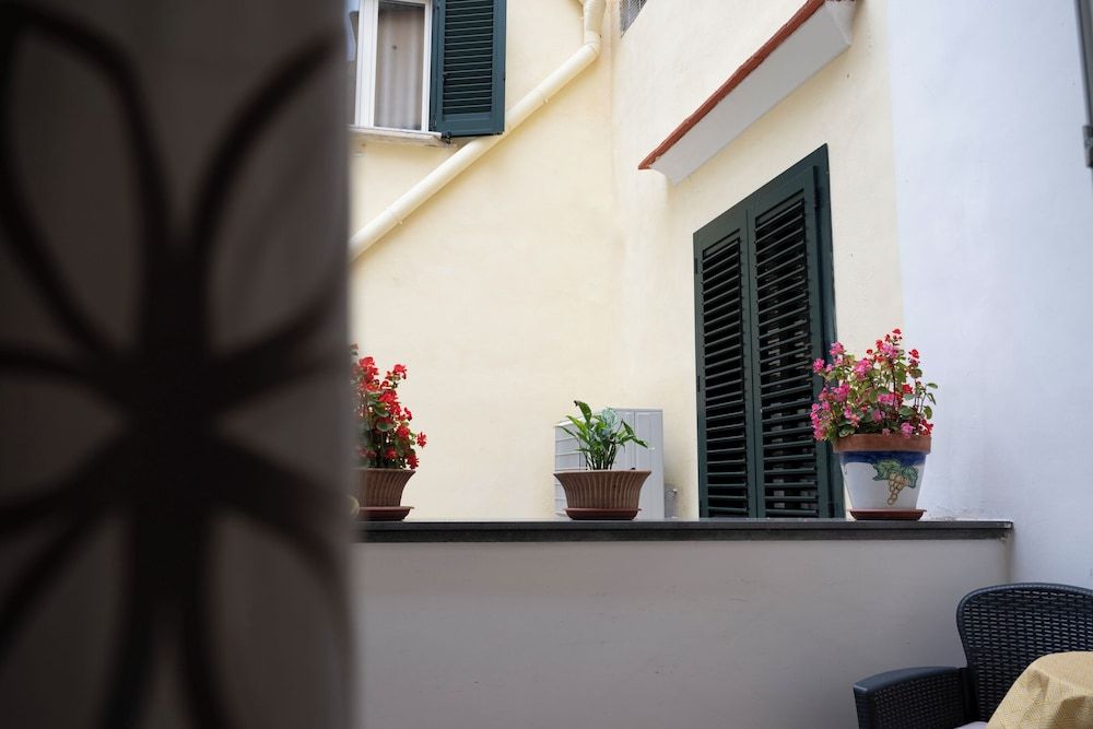 Hotel Antica Repubblica Standard Room, 1 Queen Bed, Terrace, Courtyard Area 6