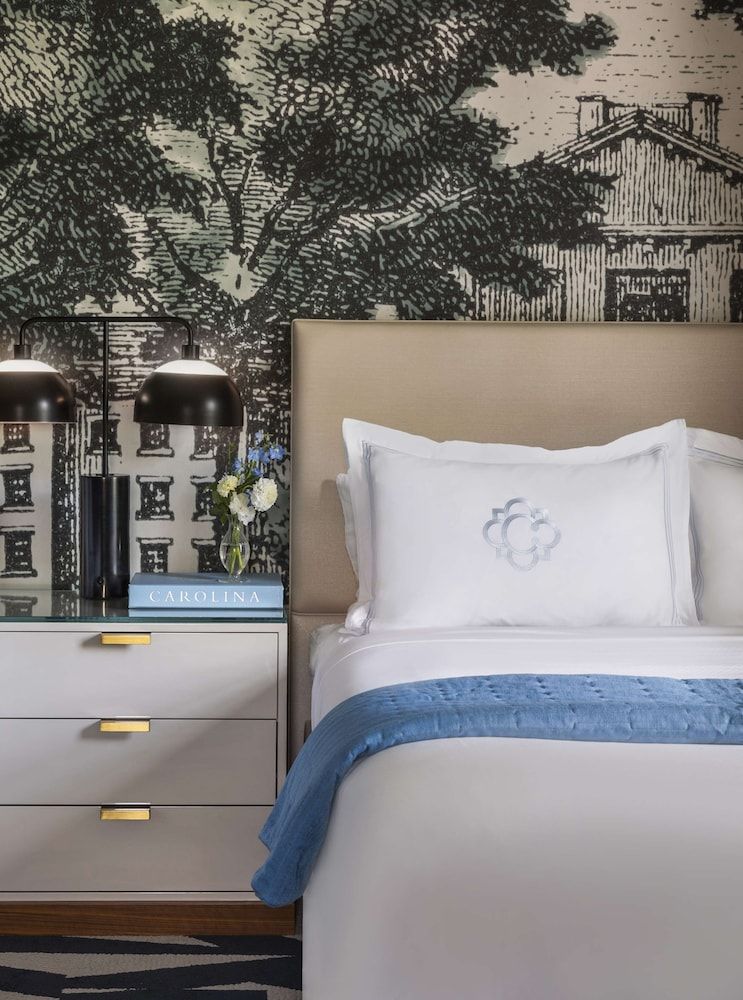 Junior Suite, 1 King Bed with Sofa bed