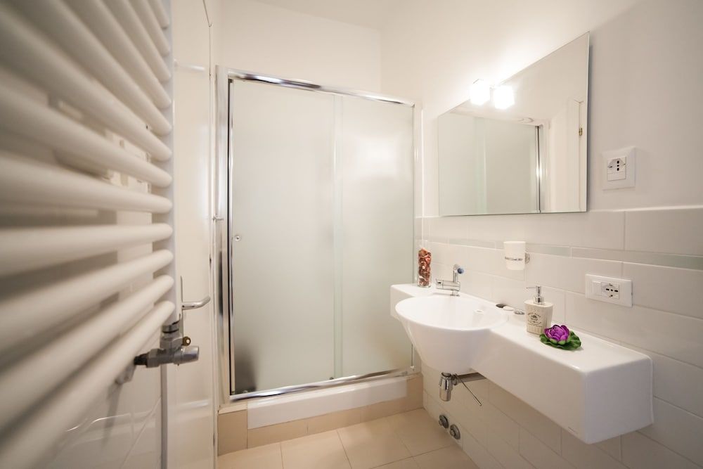 B&B Vatican's Keys Double Room, Private Bathroom 4